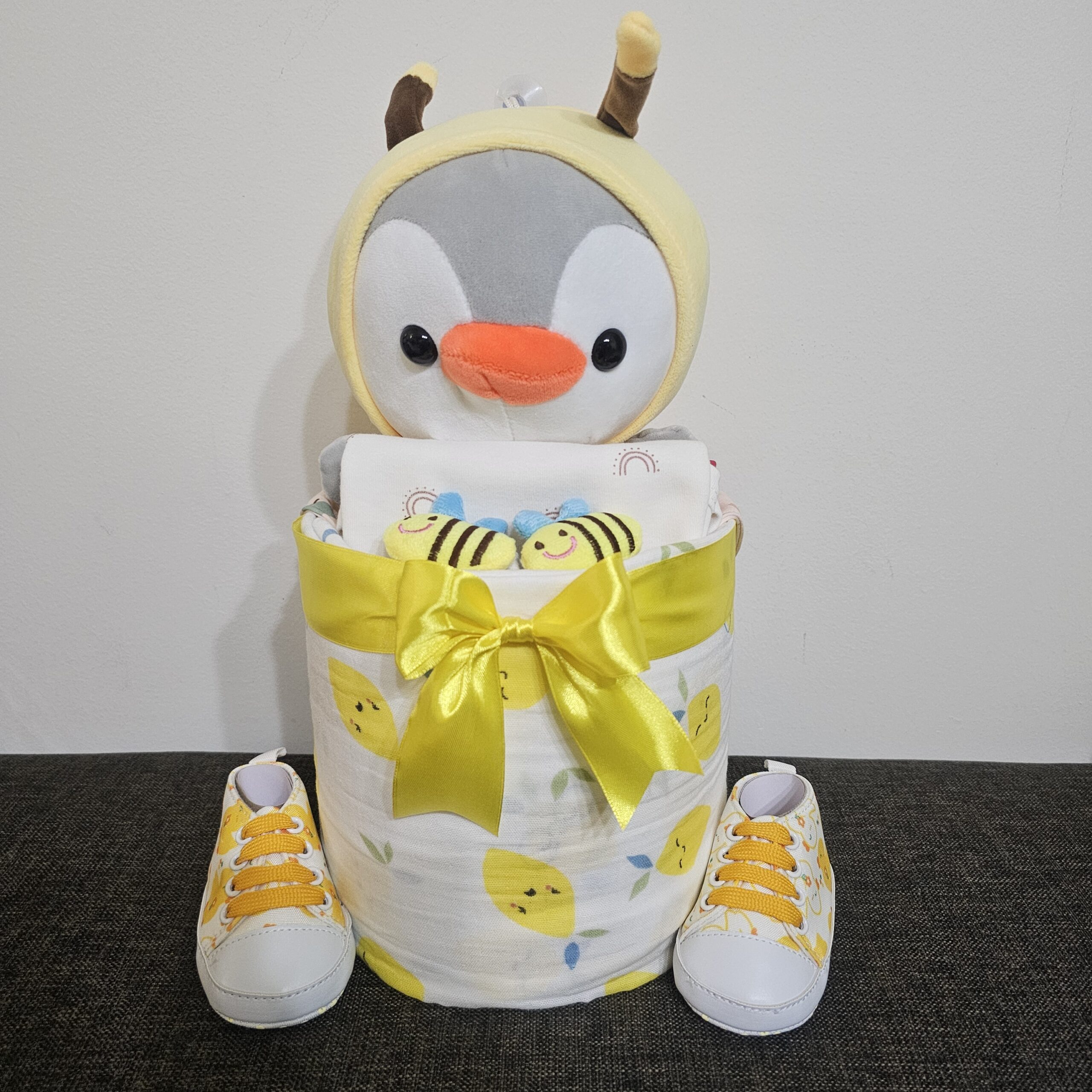 1 Tier Yellow Bee Diaper Cake Baby Gift 2 1 Tier Yellow Bee Diaper Cake Baby Gift - Image 2