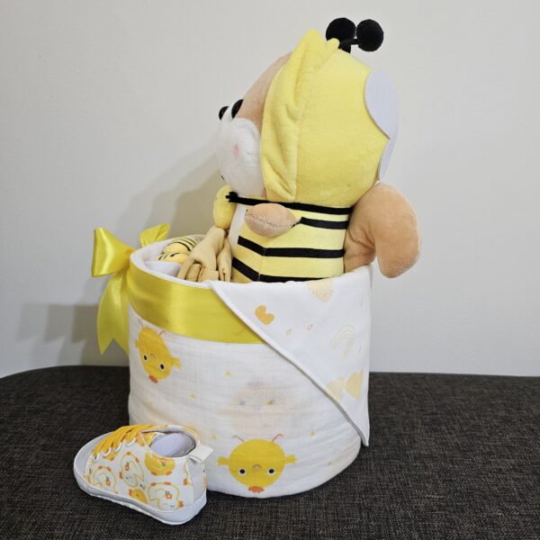 1 Tier Yellow Bee Diaper Cake Baby Gift